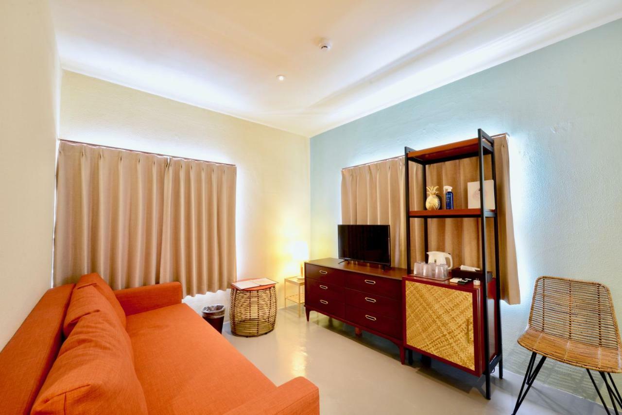 Adan Hotel Наго Екстериор снимка