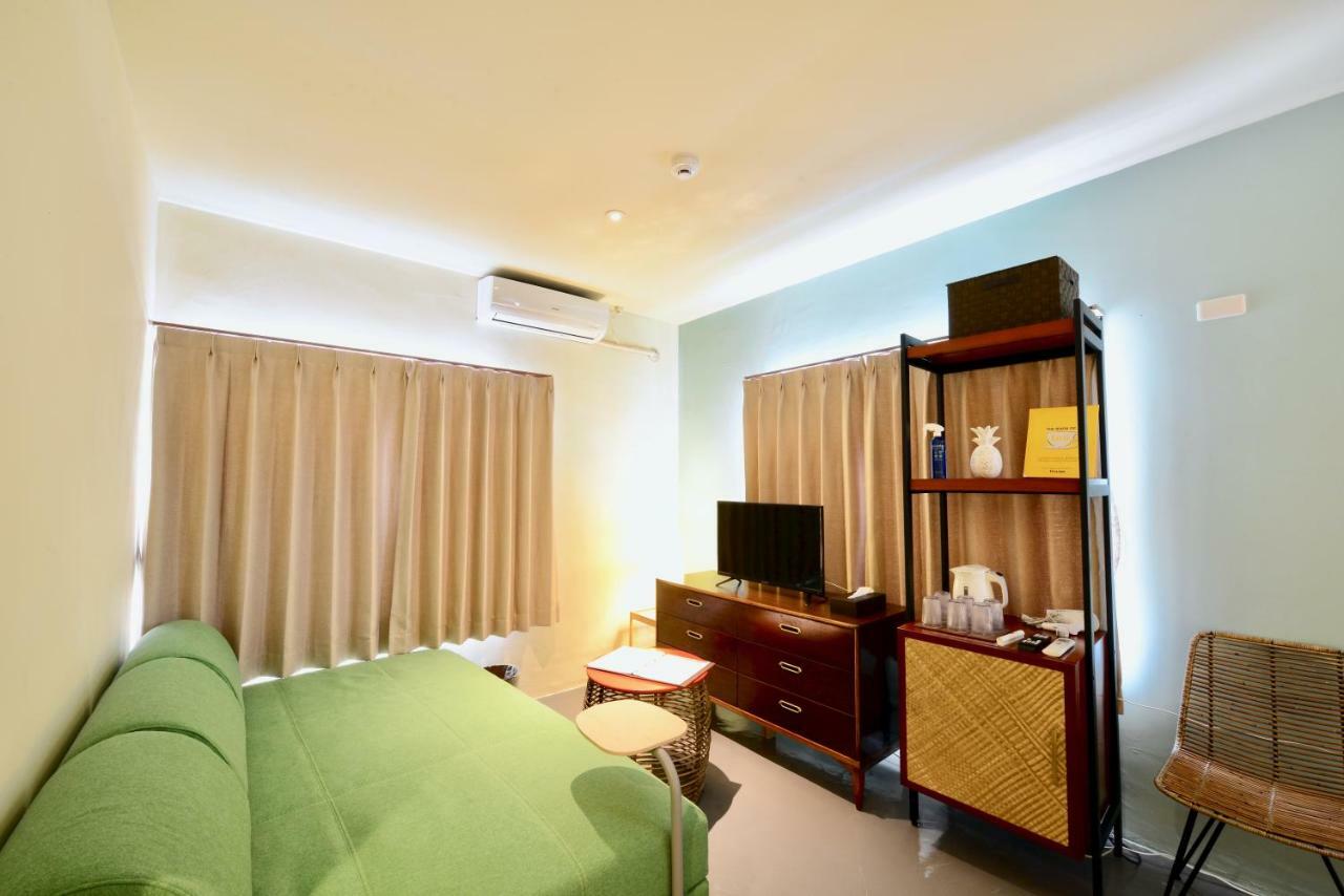 Adan Hotel Наго Екстериор снимка
